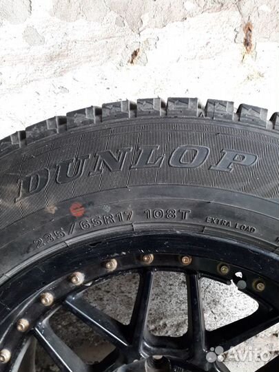 Dunlop Grandtrek Ice 02 235/65 R17