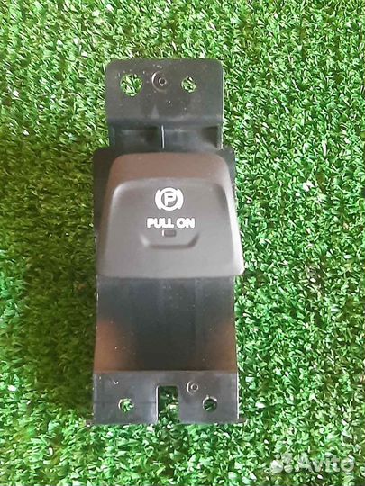 Dodge RAM 2019- кнопка стояночного тормоза