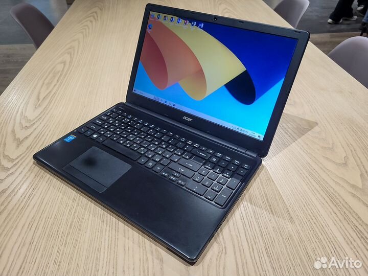 Ноутбук Acer/ Core i3/ 6 озу/ SSD