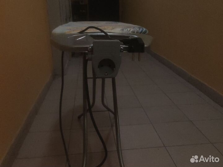 Гладильная доска с розеткой бу