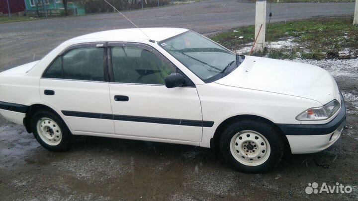 Toyota Carina 2.0 AT, 1998, 250 000 км