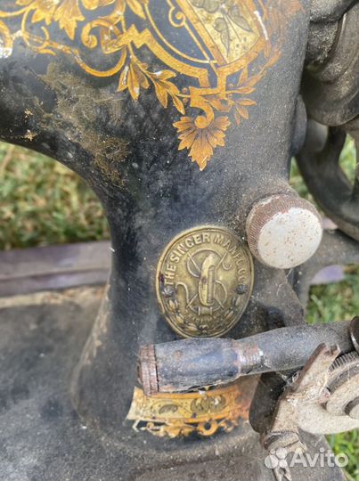 Швейная машина Singer