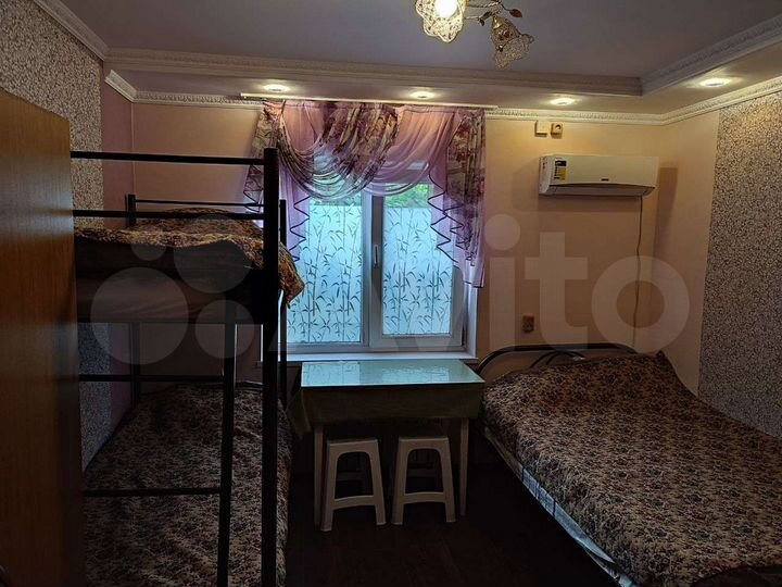 Комната 20 м², 1/4 эт.