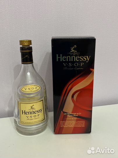 Бутылка и коробка из-под Hennessy vsop 0,7 литр