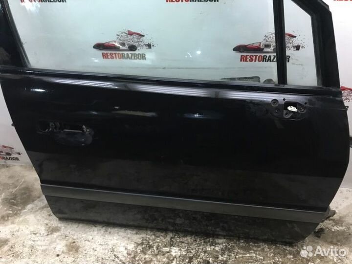 Дверь боковая передняя правая Mitsubishi Space