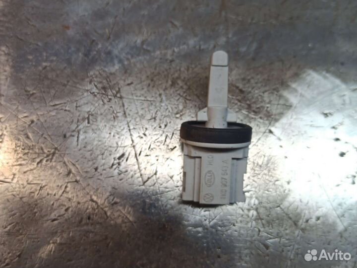 Датчик температуры Audi Q7