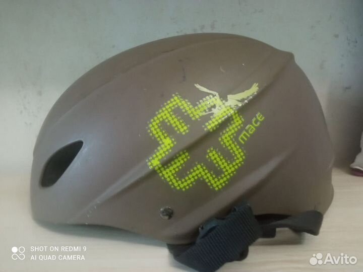 Велошлем с наколенниками, налокотниками