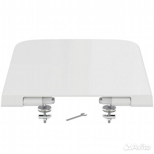 Сиденье с крышкой для унитаза Ideal Standard blend