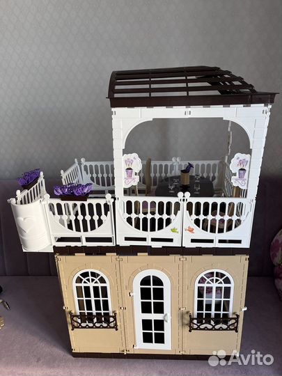 Домик кукольный