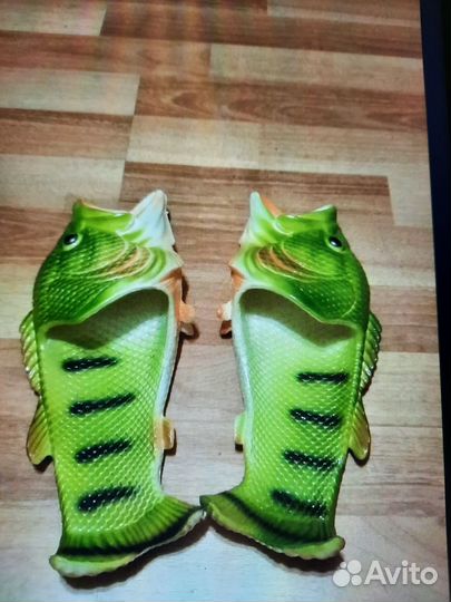 Шлепки пляжные