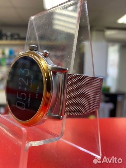 Смарт-часы Fossil DF10F1