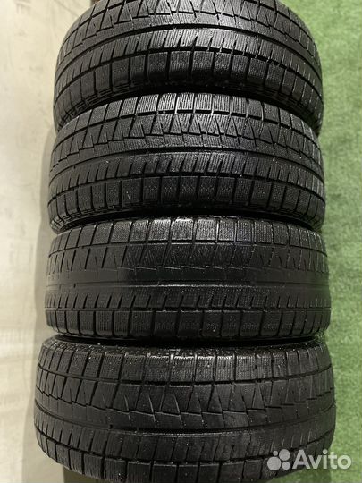 Bridgestone Blizzak Revo GZ 215/55 R17 94S