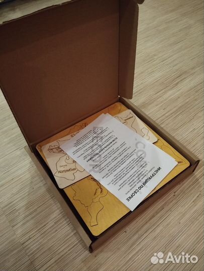 Настенная карта мира из дерева