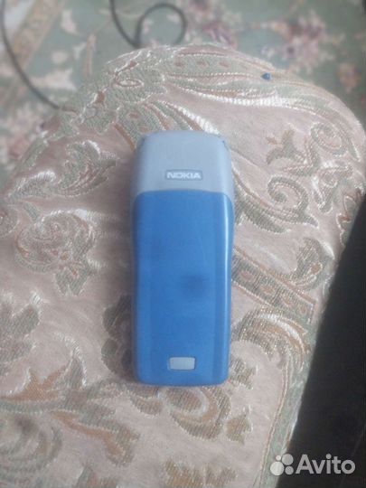 Телефон Nokia 1100