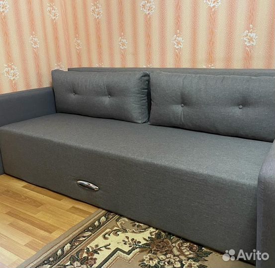 Диван