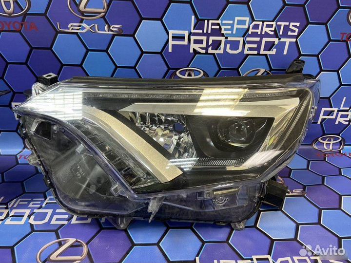 LED фара Toyota Rav4 2015-2019