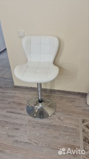 Барный стул