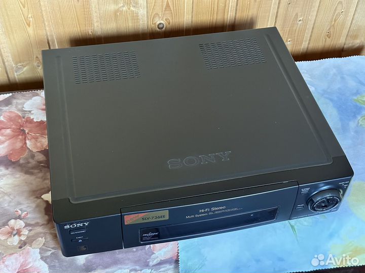 Видеомагнитофон Sony SLV-736EE