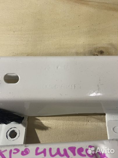 Направляющая шторки Land Rover Sport 2 рест