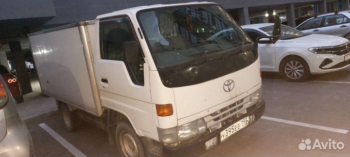 Toyota Dyna изотермический, 2001