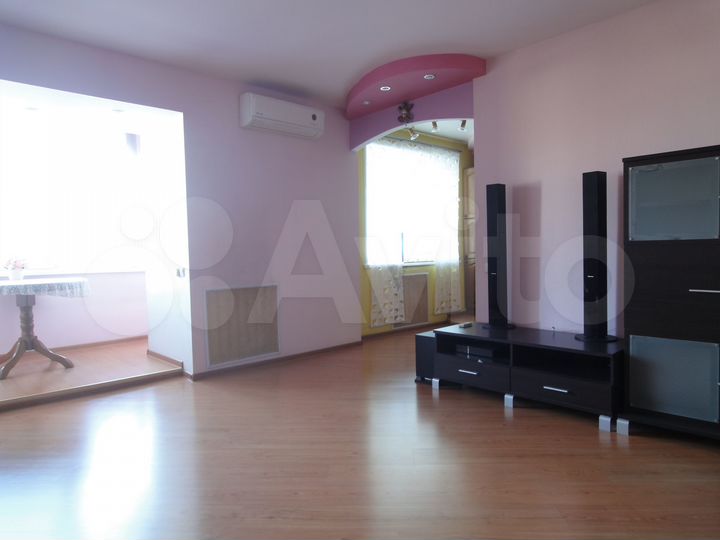 2-к. квартира, 60 м², 9/10 эт.