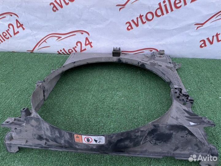 Диффузор вентилятора радиатора Kia Mohave HM D6EA