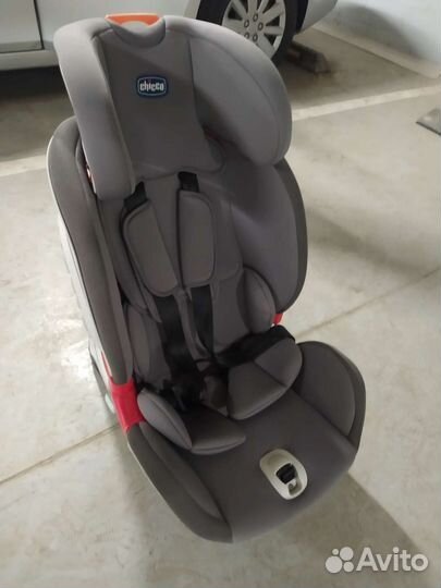 Детское автокресло 9 до 36 кг isofix Chicco