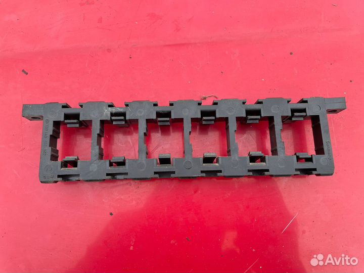 Колодка реле audi 80B2