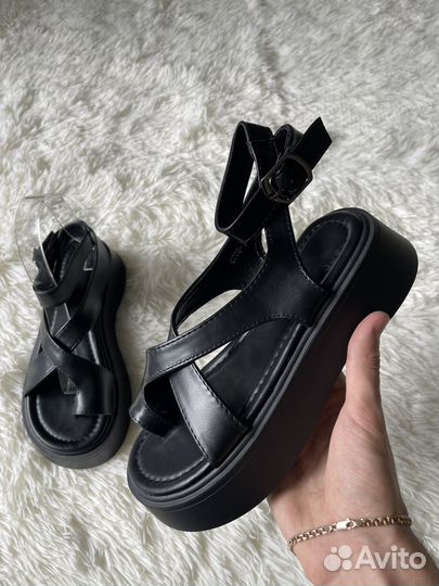 Леопардовые босоножки