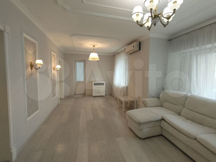 3-к. квартира, 89 м², 8/14 эт.