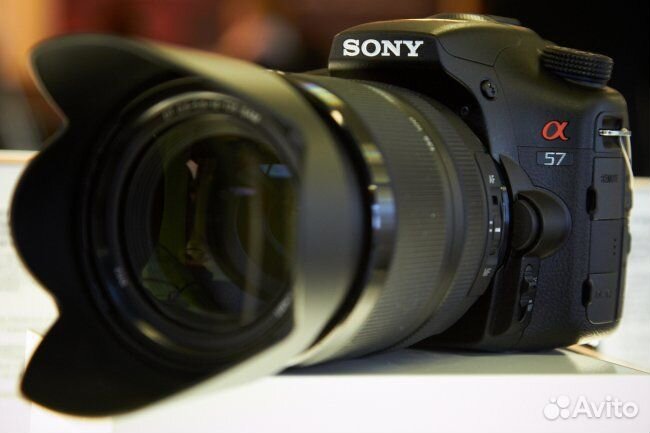 Sony A57(18-135мм SAM+Бленда) +2гб+Сумка+З/у+USB