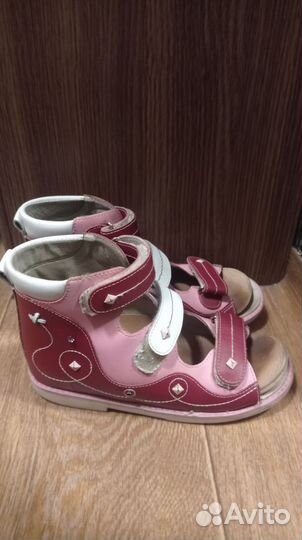 Ортопедические сандали