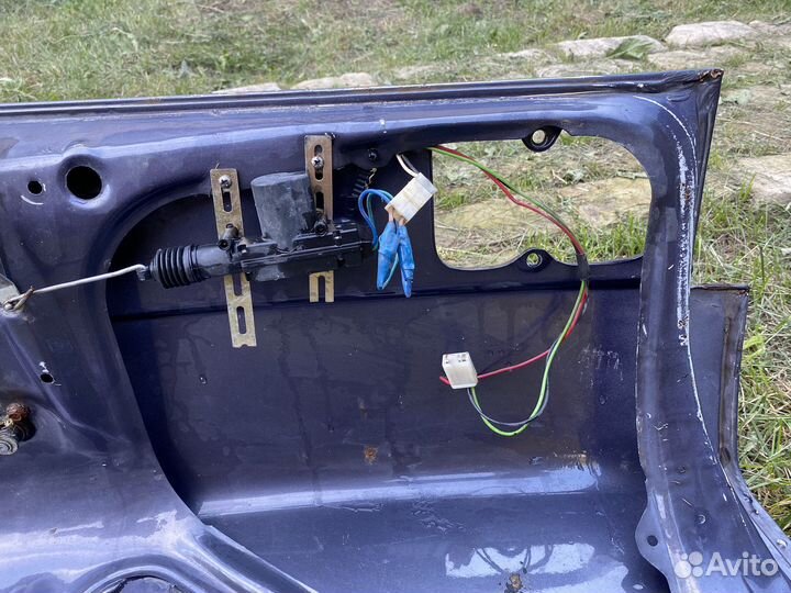 Крышка багажника ваз 2110