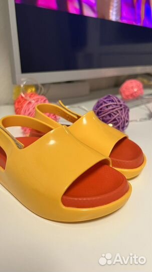 Сандали Melissa