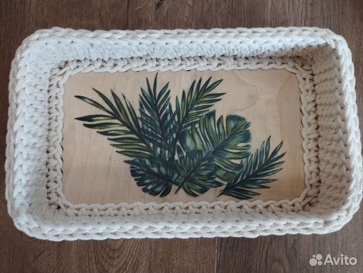 Вязаная корзинка