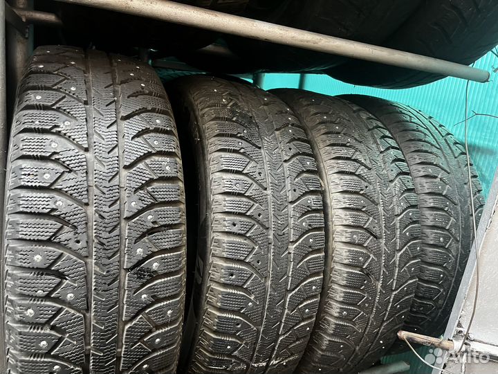 Bridgestone Ice Cruiser 7000S 225/65 R17