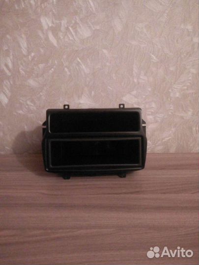 Отсек для магнитолы