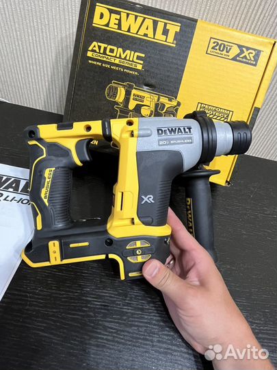 Перфоратор Dewalt DCH172