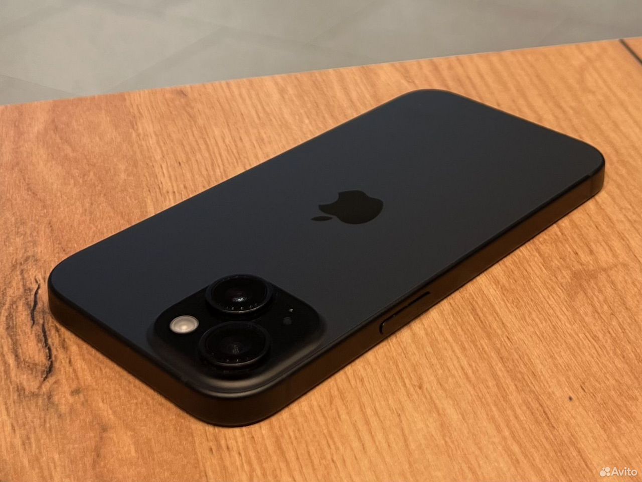 iPhone 15, 128 ГБ, SIM + eSIM