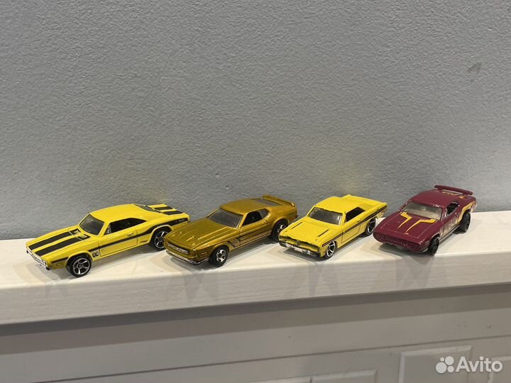 Машинки hotwheels