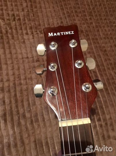 Акустическая гитара martinez 701