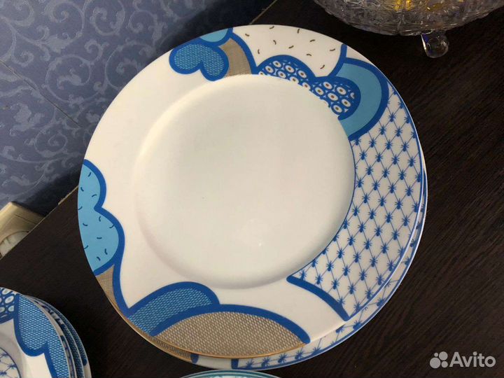 Новый Императорский фарфор сервиз