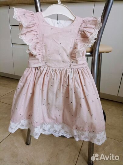 Платье летнее нарядное 92р