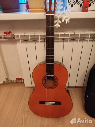 Классическая гитара бу