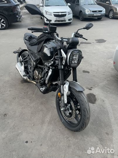 Мотоцикл Voge 300AC