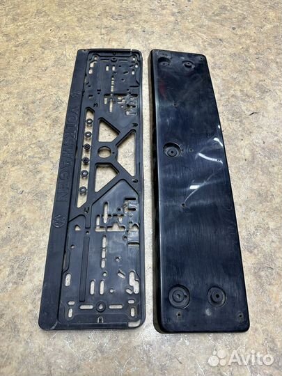 Номерной педъестал на volkswagen touareg