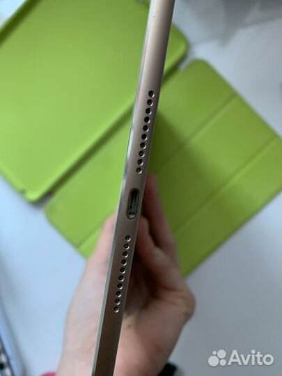 Планшет iPad мини 4 128
