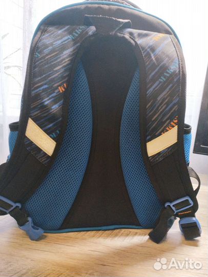 Школьный рюкзак Maksimm