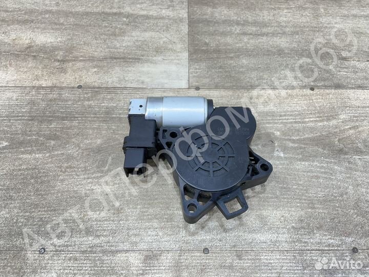 Моторчик стеклоподъемника левый Mazda 2 3 5 6 CX-7