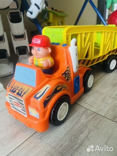 Игрушка грузовик